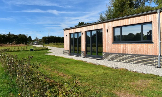 Willesborough House | Cosy one bed barn with views of the Kent Downs AONB