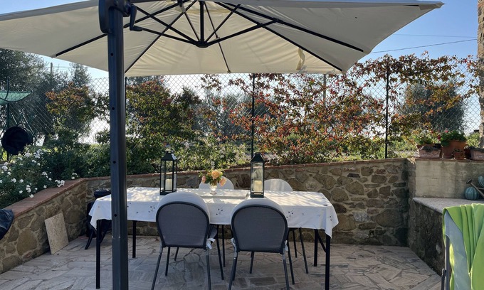 Monte Benichi House | Cosy private home in Medieval Village, with large terrace, pool and garden