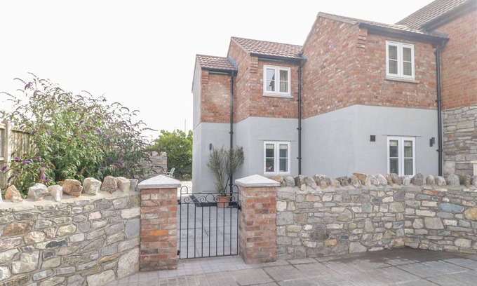 East Brent Cottage | COSY ROOK, family friendly, luxury holiday cottage in Rooks Bridge