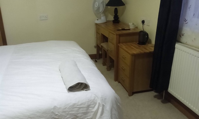 Norwich House | Cosy room at family house