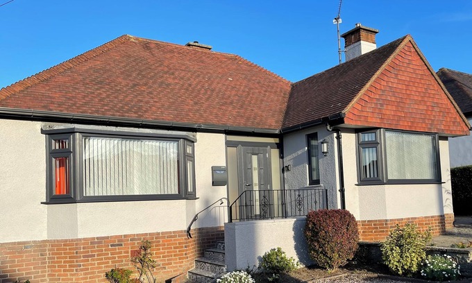 Tywyn House | Cosy Self Catering Holiday Let Llandudno, Conwy. Near Castles,Beach,Golf Course.