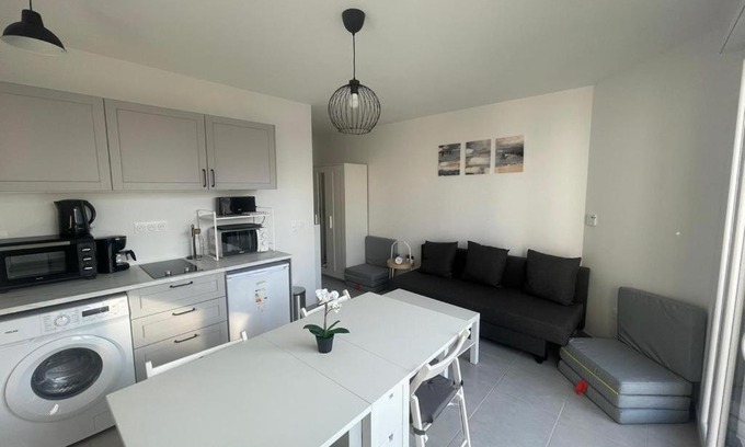 Chessy Apartment | Cosy studio Chessy 9min Disneyland