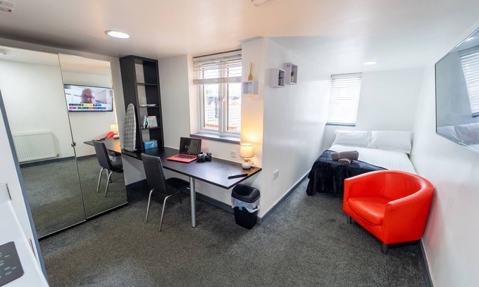 Selly Oak Apartment | Cosy Studio close to UOB!