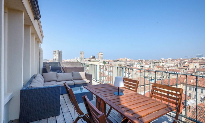 Belsunce Apartment | Cosy studio with terrace overlooking Marseille