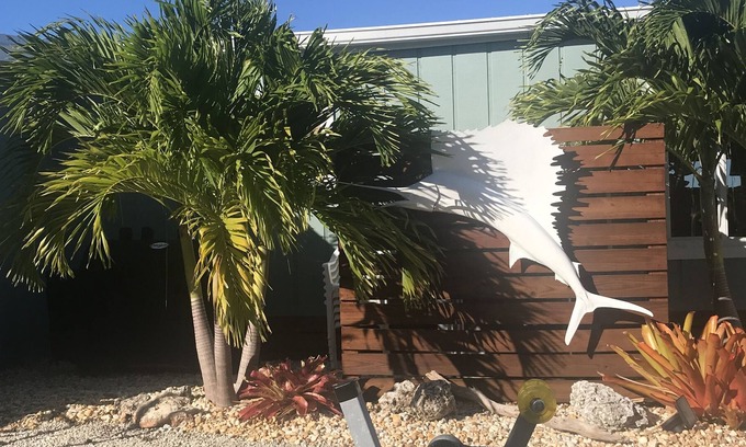 Little Torch Key Cottage | Cottage by the Sea with 180 degrees of Bayfront views!!!