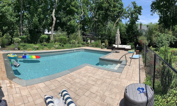 Pipes Cove Cottage | Cottage Getaway, Family Friendly W/ Saltwater Heated Pool - Close To Everything