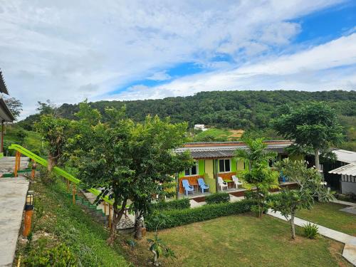 Ko Lanta House | Cottage Hill at Lanta