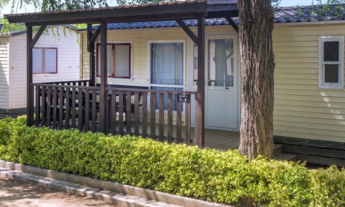 Blanes Ski Chalet | Cottage in Camping Solmar with Terrace
