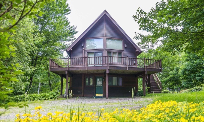 Stowe Area Cottage | Cottage in the Woods, close to everything in Stowe