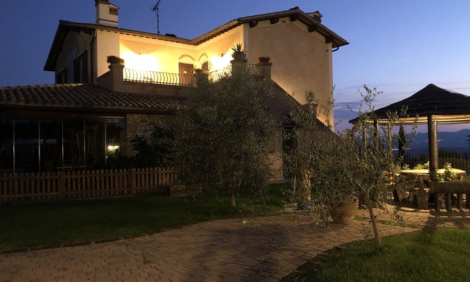 Orciano Pisano House | Cottage