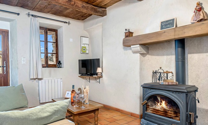 Simiane-la-Rotonde House | Cottage La Miellerie | Authentic Charm and Nature
