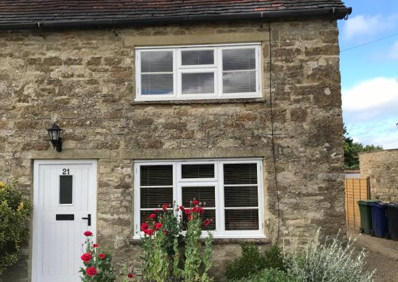 Evenley House | Cottage on the Green