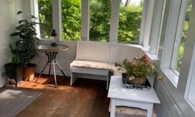 Greenport Cottage | Cottage on the waterfront