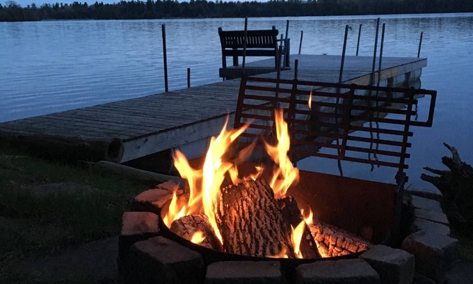 Stone Mills Cottage | Cottage on Varty Lake - 25min from Kingston !