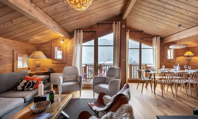 Saint-Marcel Apartment | Cotton Residence - 5 Rooms for 10 People
