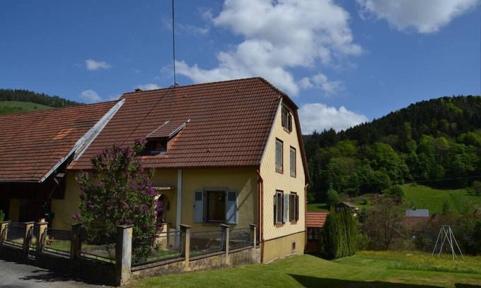 Sondernach Cottage | Country Cottage/Gite - Sondernach