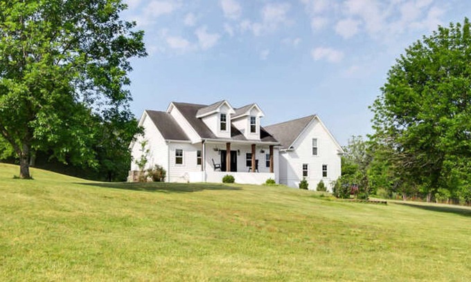 Kedron Other | Country Farmhouse and Loft - Friendly Goats!