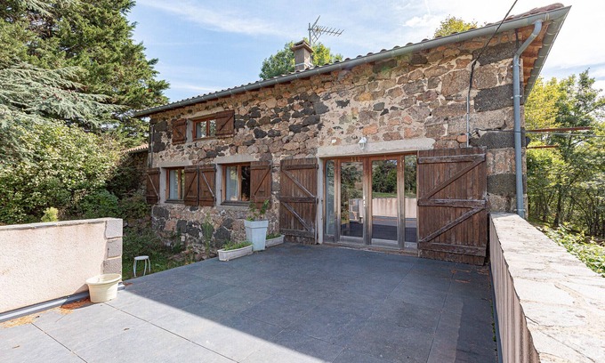 Saint-Barthelemy-Grozon House | Country House 'La Gabbro' with Mountain View, Private Terrace and Wi-Fi