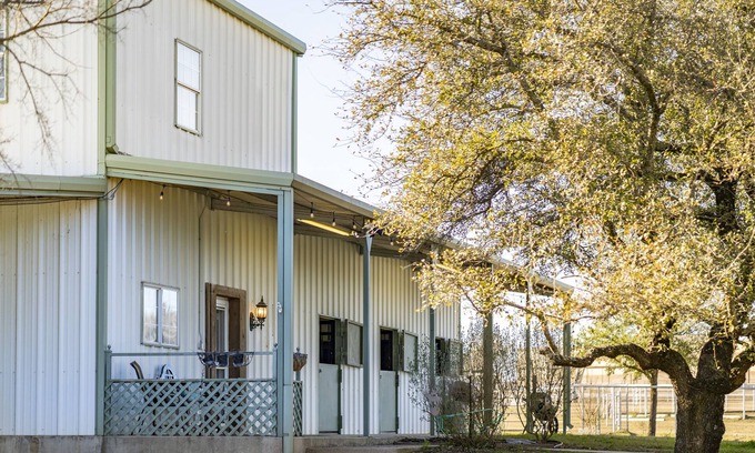 Fort Worth Other | Country Getaway 1 mile from Harbor One Marina on Eagle Mt. Lake.