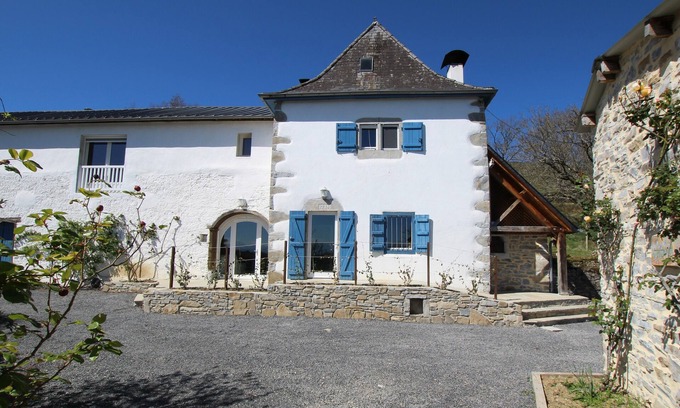 Menditte House | country holiday home - MENDITTE
