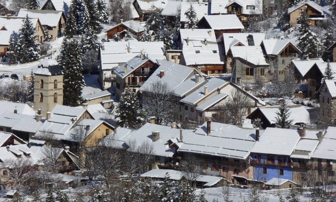 Montgenevre House | Country house at the foot of cross-country ski trails in winter and hiking in summer