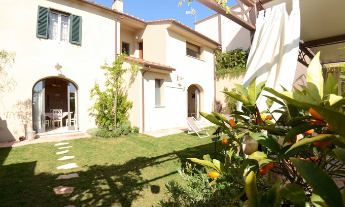 Aiale Other | Country House/Farm House in Aiale with 3 bedrooms sleeps 8