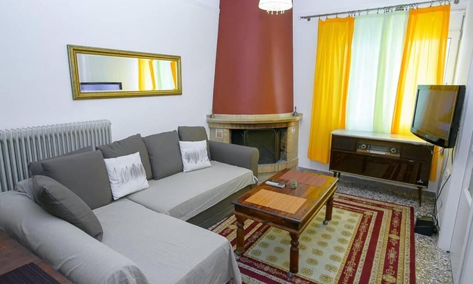 Kaisariani House | Country House Near The Center Athens