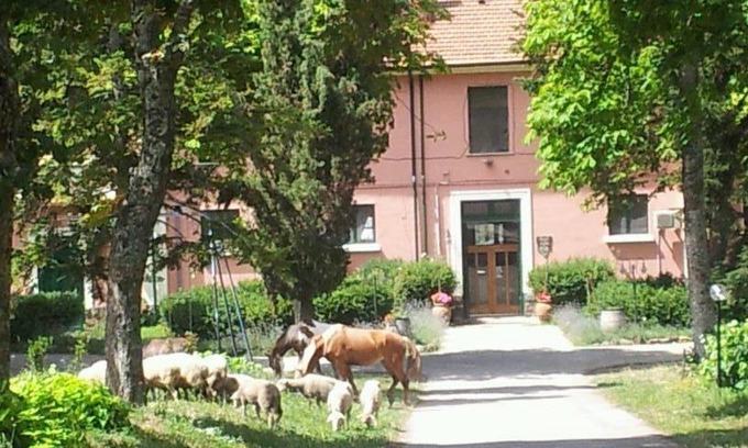 Atella House | Country House Villa delle Rose Agriturismo