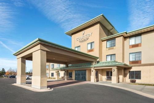 Middleton Hotel | Country Inn & Suites by Radisson, Madison West, WI