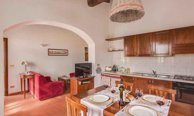 Fauglia House | Country House Podere Frogs Happy - ROSE