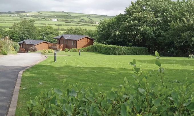 Tintagel Ski Chalet | Country Lodge Six Spa