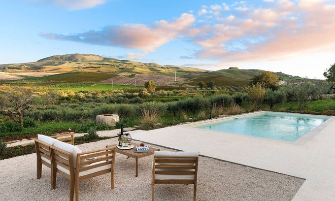 Buseto Palizzolo Villa | Country villa with pool in Buseto Palizzolo