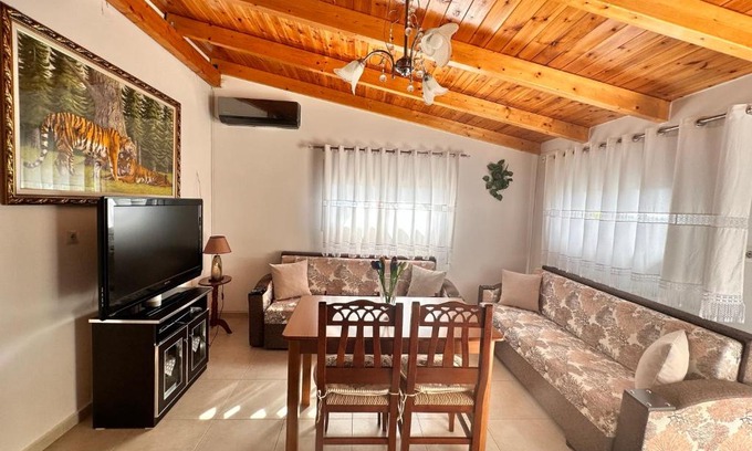 Rododafni Apartment | Countryside Apartment Kane