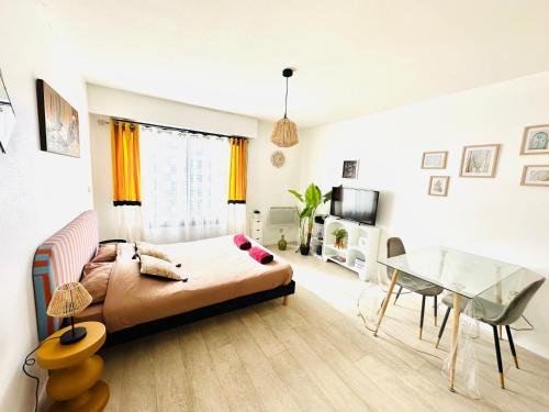 Republique Apartment | COUP DE CŒUR - HYPER CENTRE - WIFI
