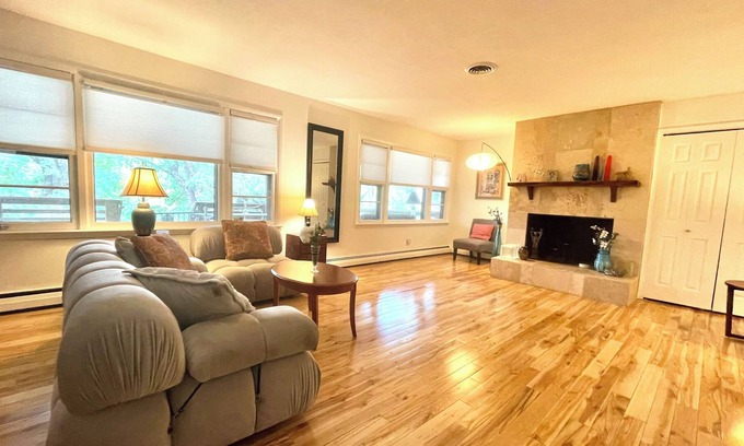 Asheville House | Couple’s Urban Sanctuary! Private Residence! Unbeatable location!