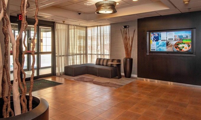 Downtown Wilmington Hotel | Courtyard by Marriott Wilmington Downtown