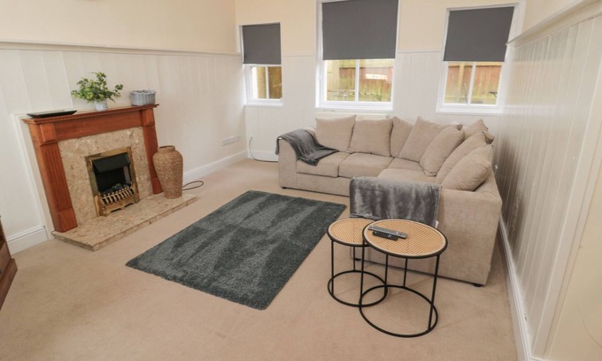 South Charlton House | COURTYARD COTTAGE, pet friendly, with a garden in Alnwick