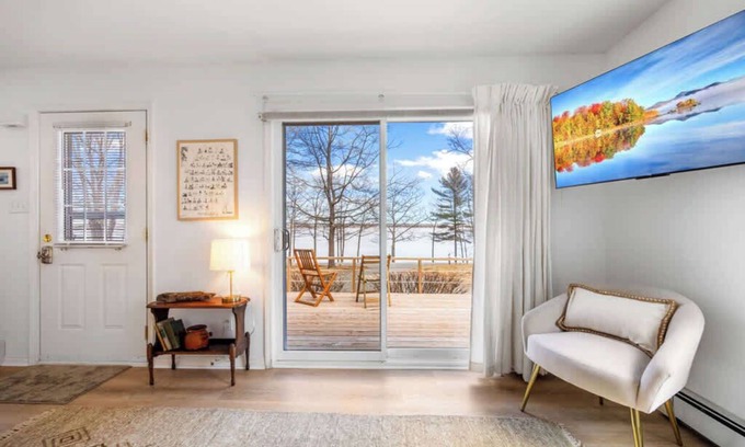 Surry House | Cove & Cottage at Newbury Neck
