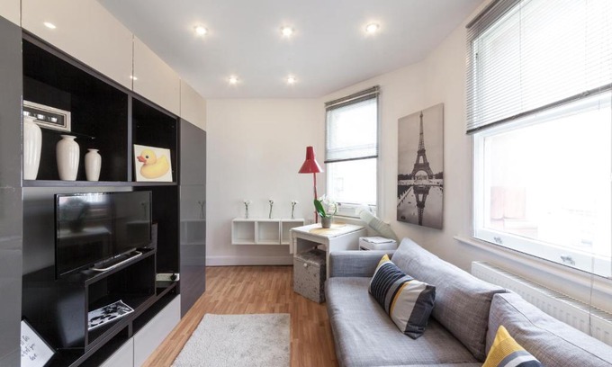 London City Centre Apartment | COVENT GARDEN PIAZZA RESIDENCE