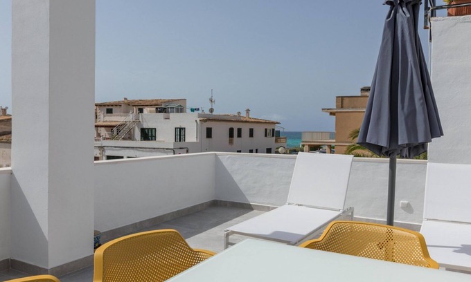 Campos Apartment | Coves - apartment on the beach with air conditioning and internet