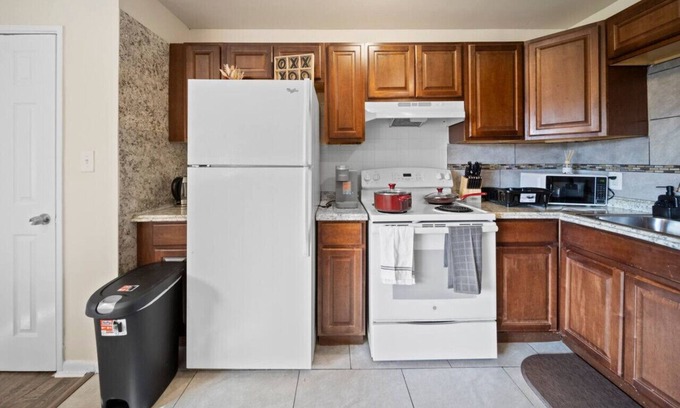 Ferndale Apartment | Cozy 1 Bd Apt minutes walking downtown Ferndale