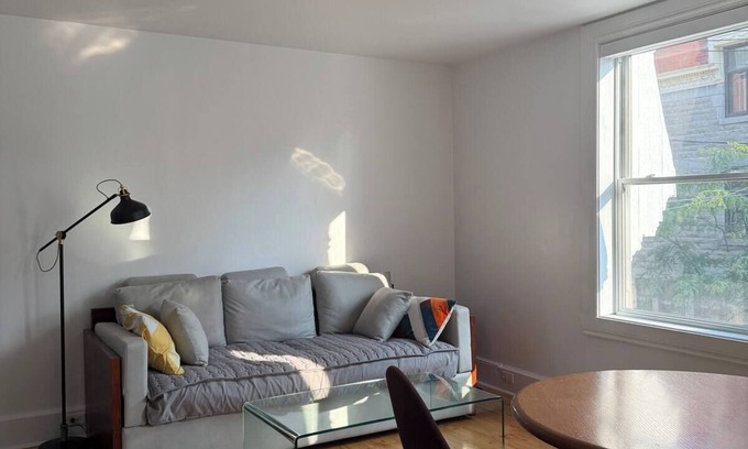 Gay Village Apartment | Cozy 1 bdrm in the Village! Walking distance to Old Port and the Plateau