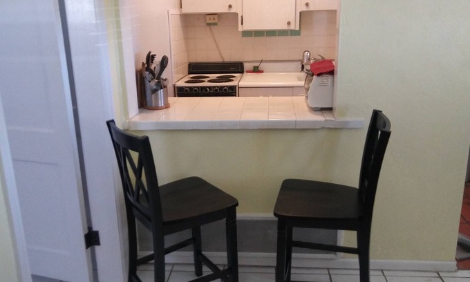 St. Pete Beach Apartment | Cozy 1 Bedroom Apartment, 3 Block Walk To Beach