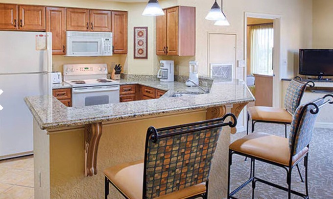 Lake Buena Vista Condo | Cozy 1-bedroom condo in charming Orlando with WiFi, fitness room