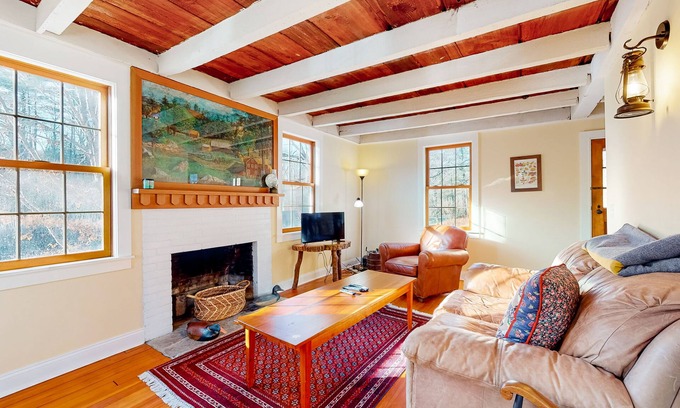 Taftsville Cottage | Cozy 1850s home on the riverfront with mountain & river views - dog-friendly