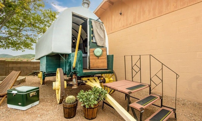 Tombstone Apartment | Cozy 1880 Sheepherders Wagon in Tombstone!