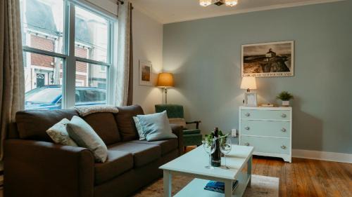 Downtown St. John's Apartment | Cozy 1890s Heritage Flat Steps to Water St
