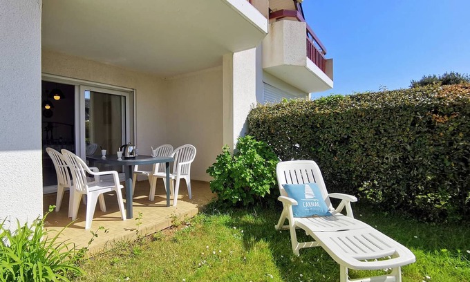 Carnac Apartment | Cozy 1BR Apartment with Pool, 400m from Légenèse Beach, Carnac
