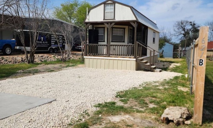 Belton Apartment | Cozy 1BR Home | Centrally Located | Near Downtown & UMHB