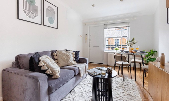 Covent Garden Apartment | Cozy 1BR in London's West End - Covent Garden